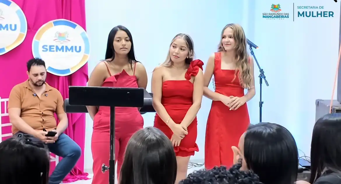 Foto 2 – Mangabeiras celebra formatura de 55 profissionais da área da beleza