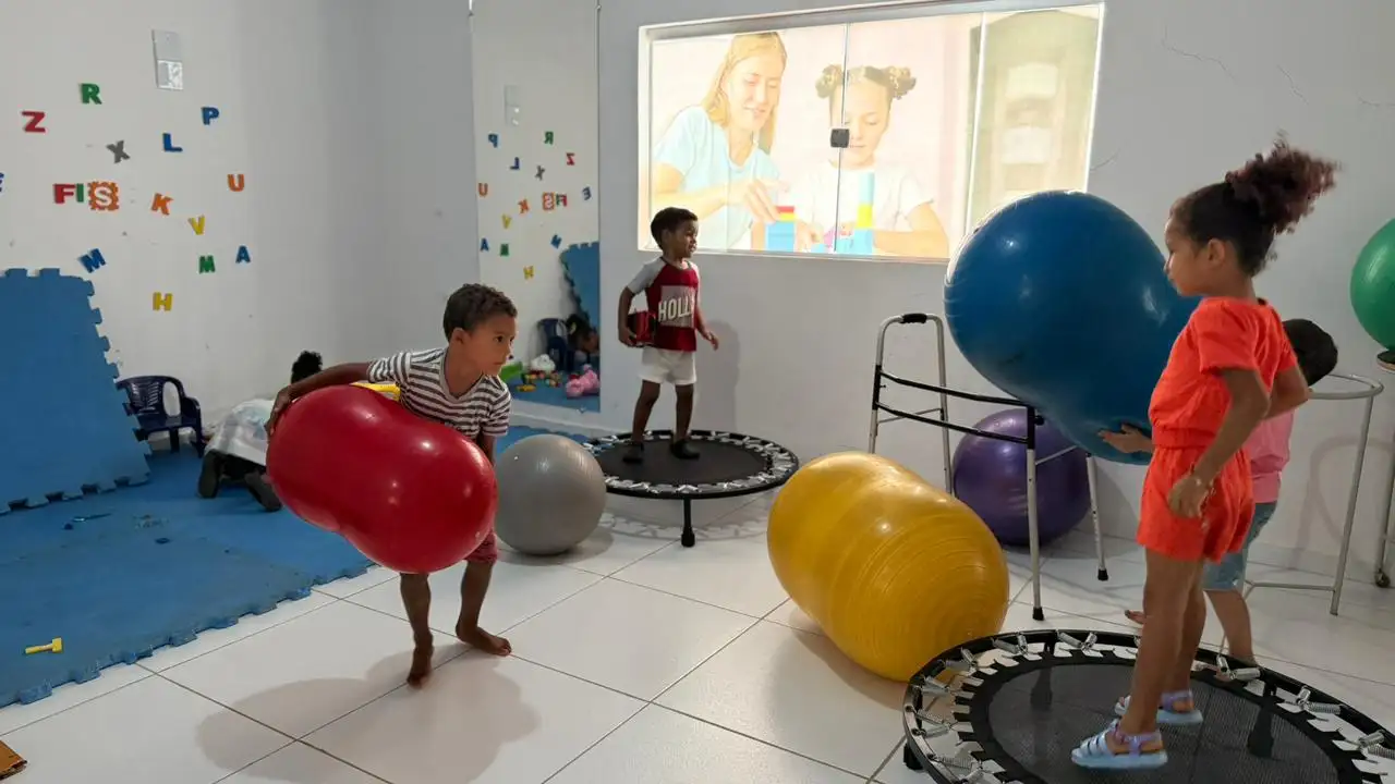 Foto 3 – Centro de Reabilitação Mangabeirense fortalece o cuidado integral às crianças da Rede Municipal
