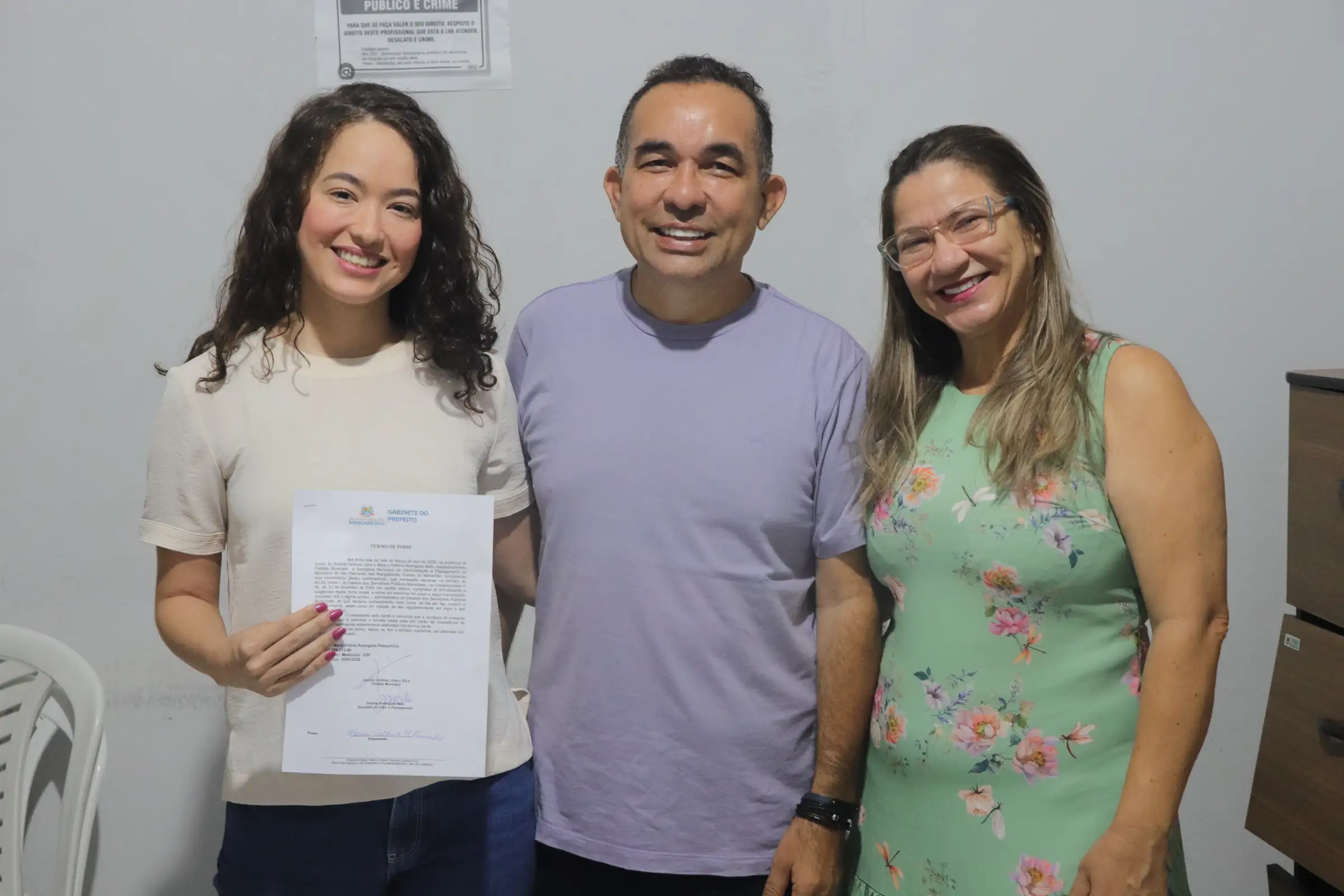 Foto 1 – São Raimundo das Mangabeiras empossa quatro novos médicos e reforça compromisso com a saúde públic