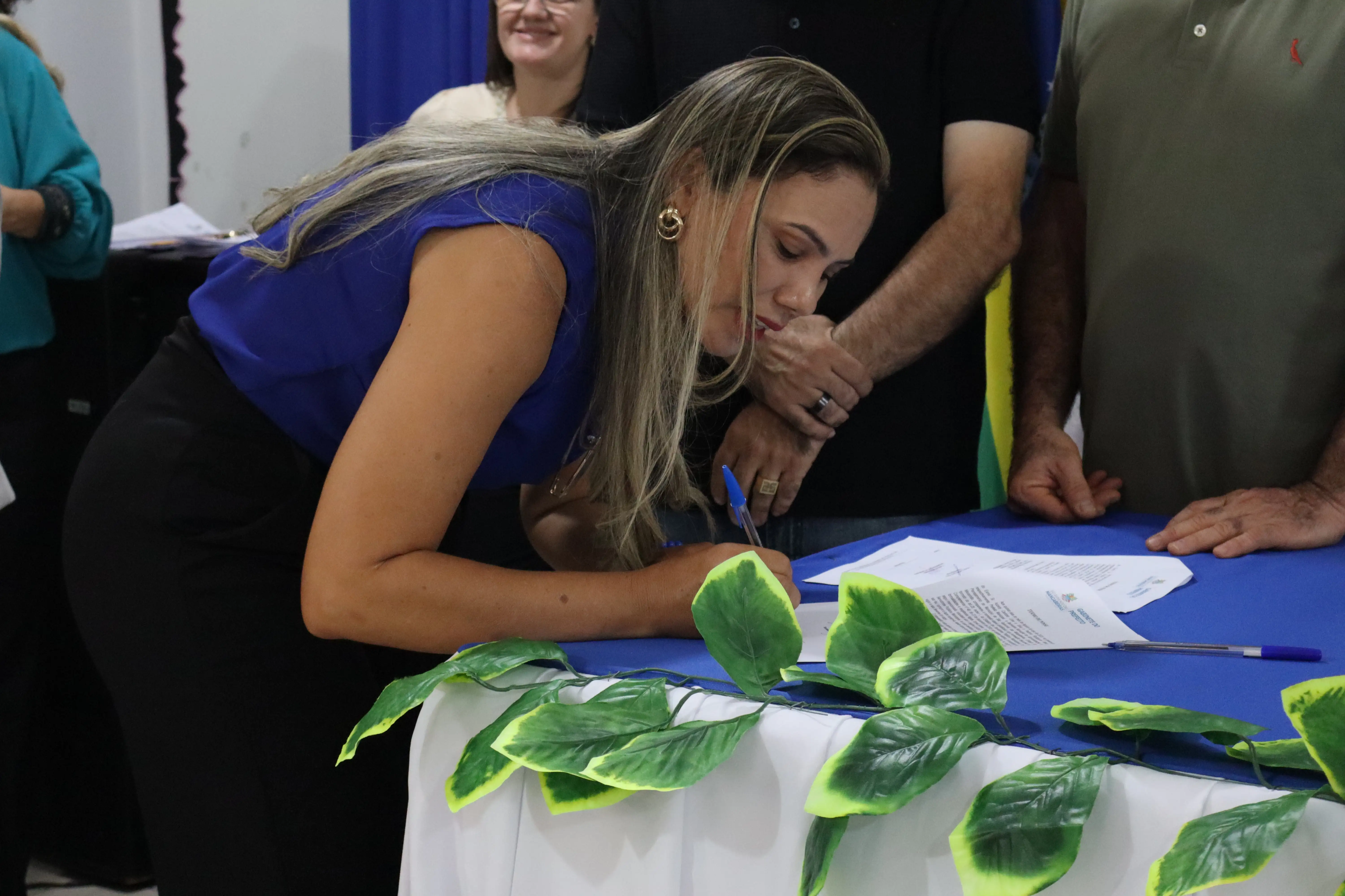Foto 1 – Mangabeiras recebe 64 novos servidores públicos
