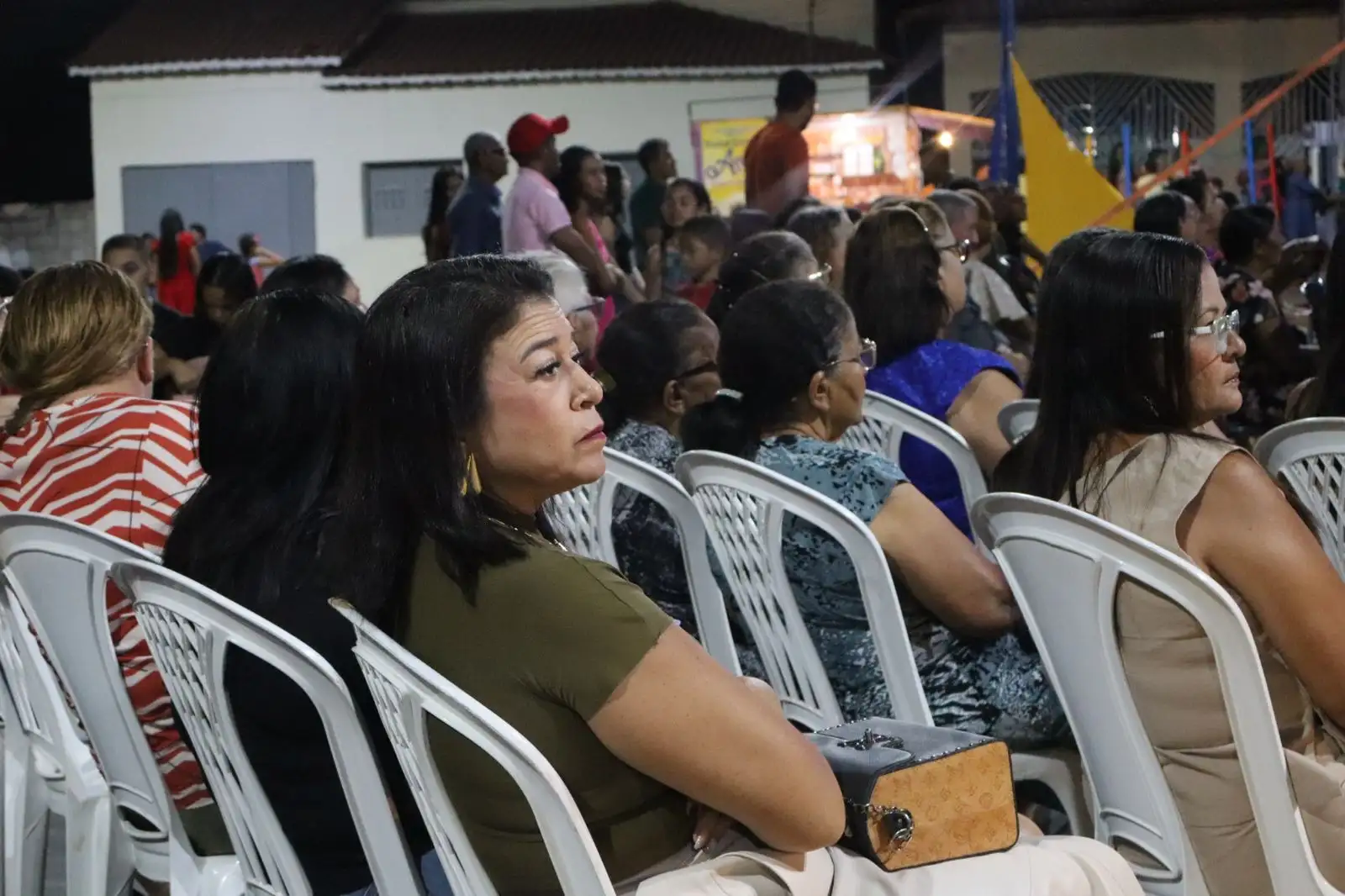 Foto 4 – Mangabeiras inaugura a Praça Benedito Maia com novo espaço de lazer e cultura